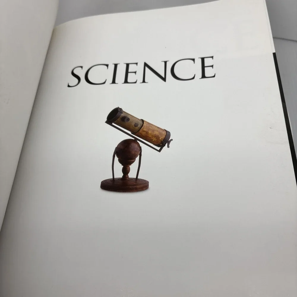 SCIENCE: THE DEFINITIVE VISUAL GUIDE By Robert Dinwiddie & Giles Sparrow **NEW**